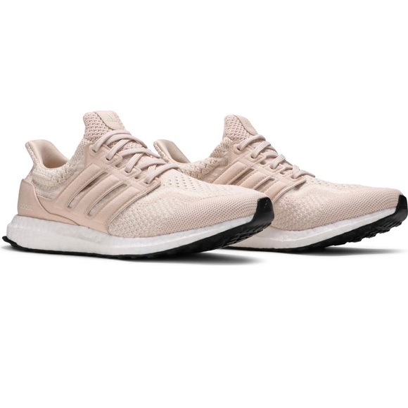 Women’s Ultra Boost 5.0 Halo Ivory size 7 - Picture 1 of 12